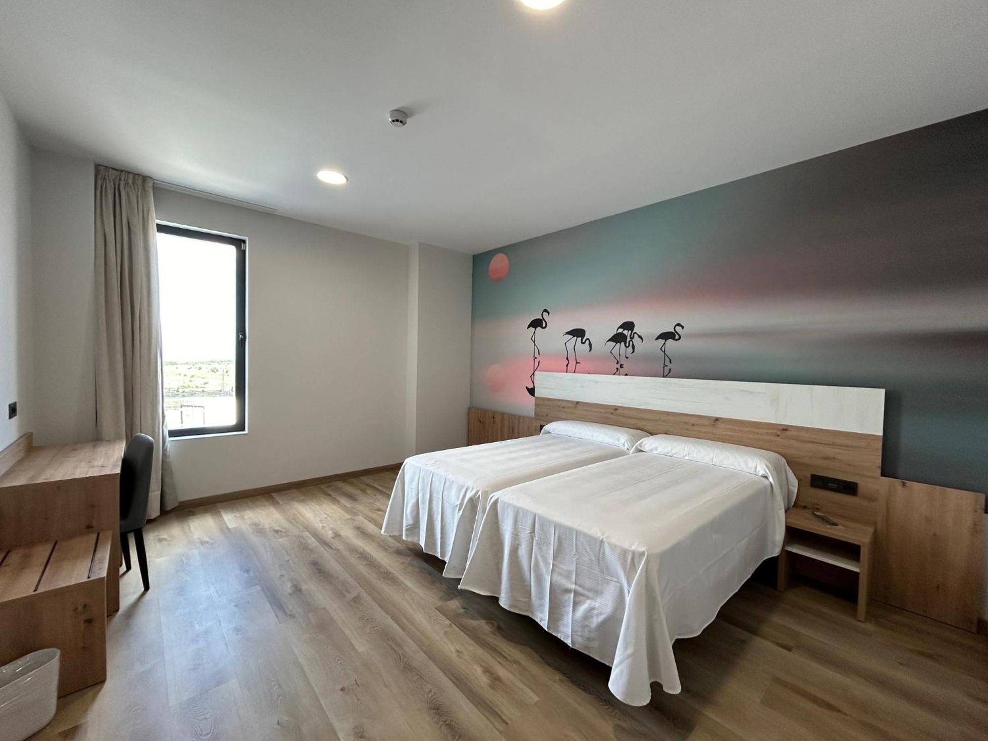 Hotel Javalambre La Puebla De Valverde Bagian luar foto