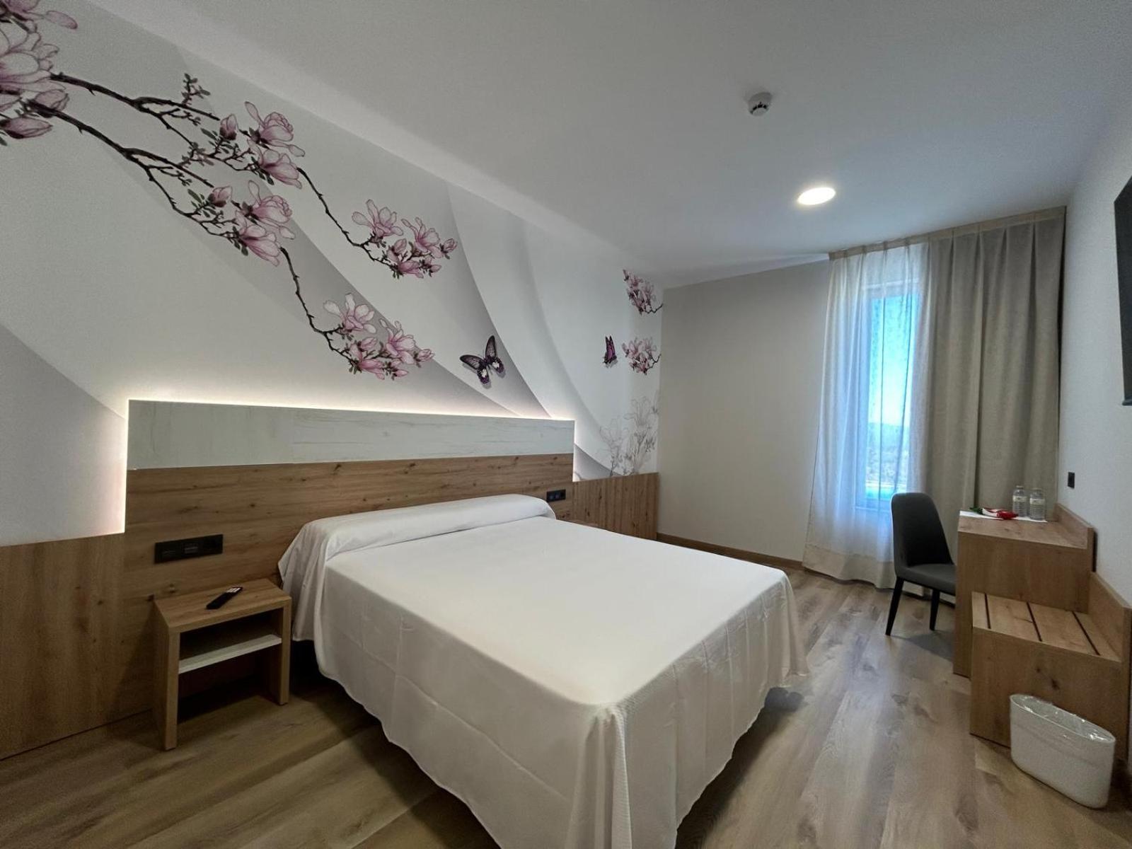 Hotel Javalambre La Puebla De Valverde Bagian luar foto
